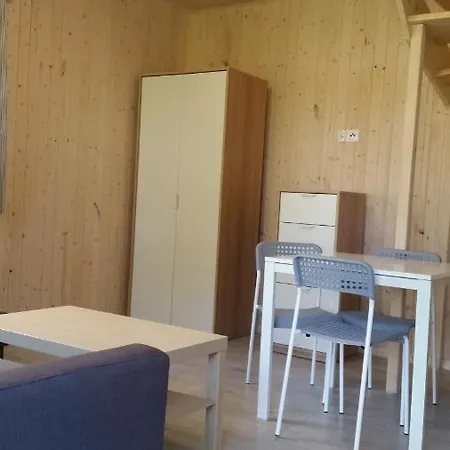 Lodge Aqua
